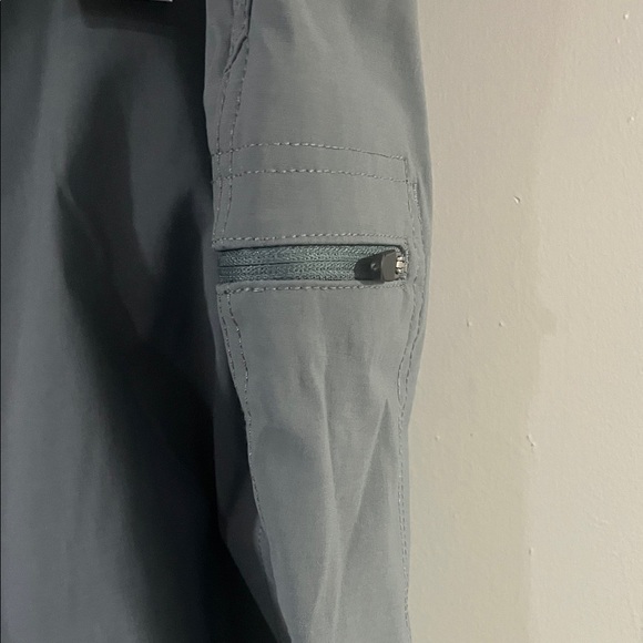 Eddie Bauer Women's Gray Cargo Shorts Size 18W - Picture 5 of 8